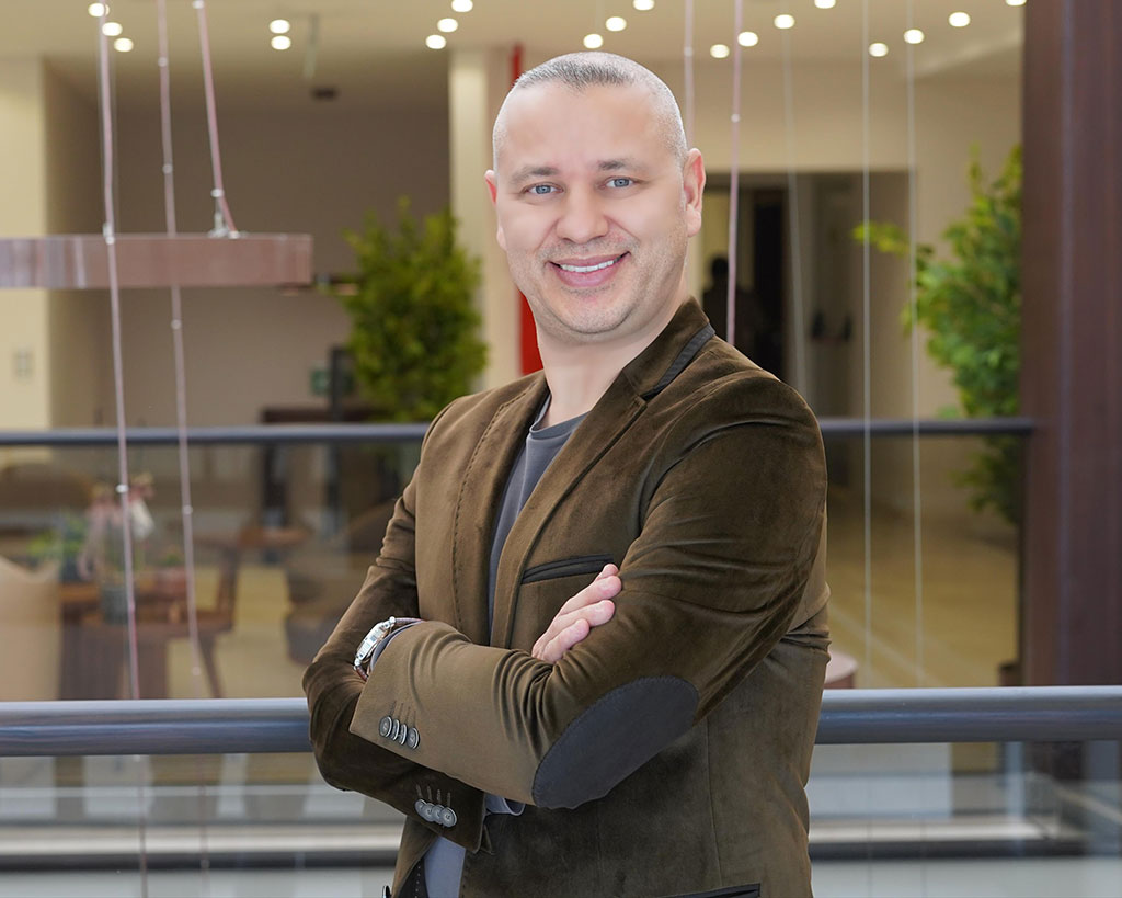 Op. Dr. Tuncay Sezgin